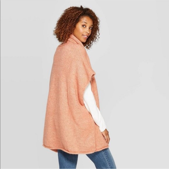 Universal Threads Women's Gray Turtle Neck Sweater Poncho NWT - Picture 6 of 6